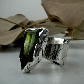 Verdant Shield Ring